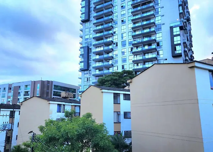Apartamento Ubicado En El Corazon De La Ciudad, Centros Comerciales Y Parque Deportivo