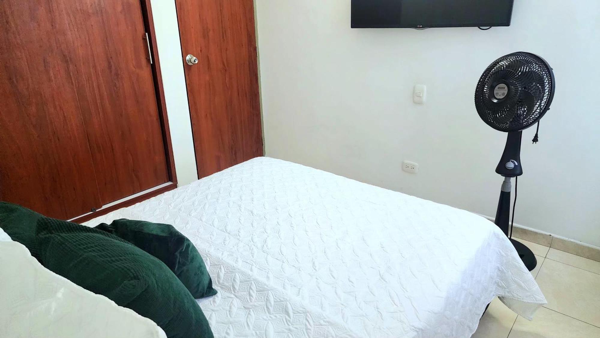 Apartment Ubicado En El Corazon De La Ciudad, Centros Comerciales Y Parque Deportivo