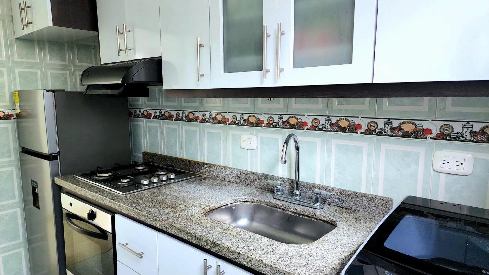Apartment Ubicado En El Corazon De La Ciudad, Centros Comerciales Y Parque Deportivo